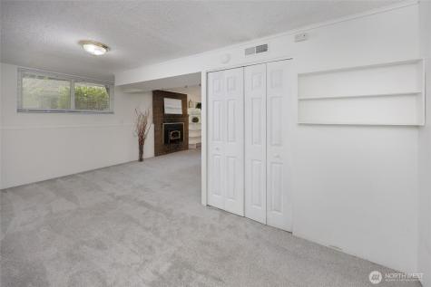 12822 NE 68th Street Kirkland WA 98033