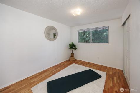 12822 NE 68th Street Kirkland WA 98033
