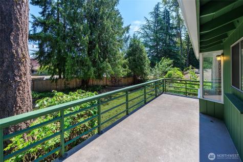 12822 NE 68th Street Kirkland WA 98033
