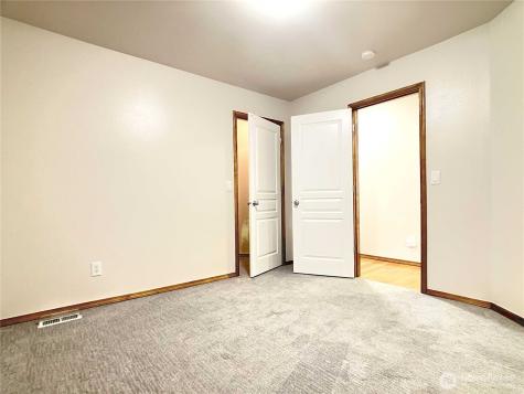 5530 55th Loop SE Olympia WA 98513