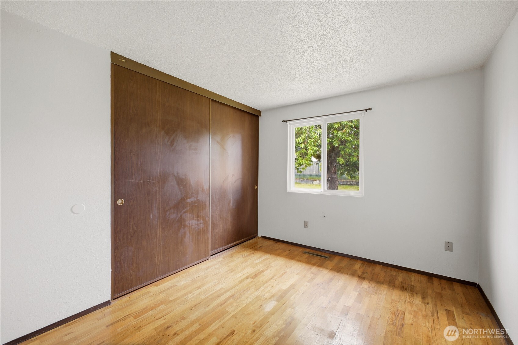 2320 Maple Lane Steilacoom WA 98388