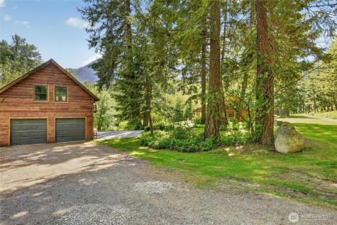 19 Two Rivers Road Mazama WA 98833