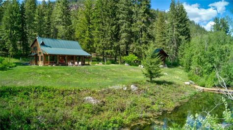 19 Two Rivers Road Mazama WA 98833