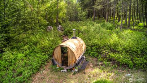 19 Two Rivers Road Mazama WA 98833