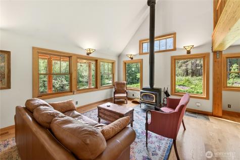 19 Two Rivers Road Mazama WA 98833