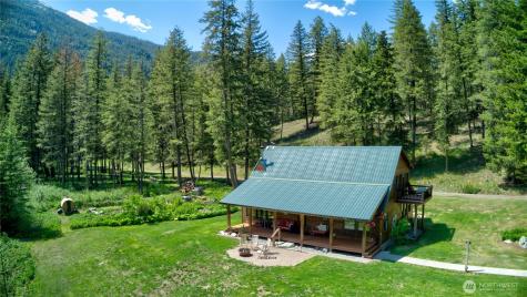 19 Two Rivers Road Mazama WA 98833