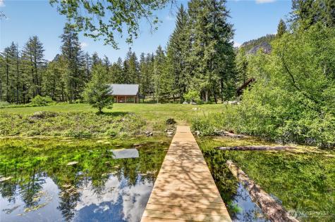 19 Two Rivers Road Mazama WA 98833