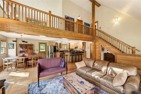 19 Two Rivers Road Mazama WA 98833