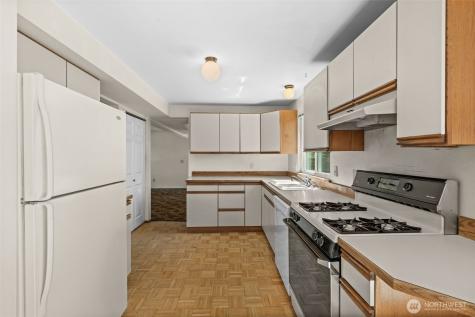 13021 SE 206th Place Kent WA 98031
