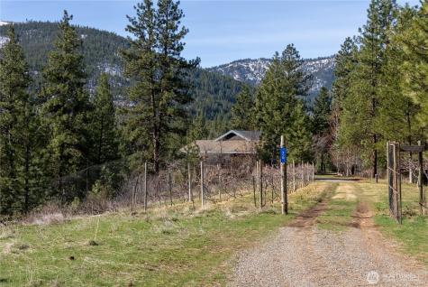 26 Smith Canyon Road Carlton WA 98814