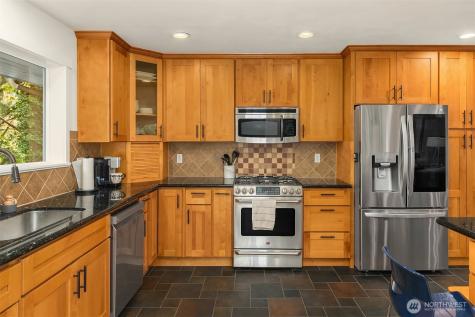 15803 81st Avenue NE Kenmore WA 98028
