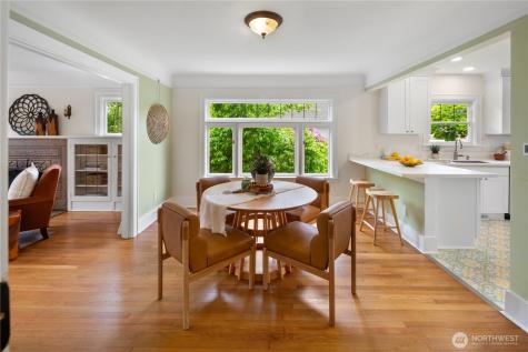 7529 32nd Avenue NW Seattle WA 98117