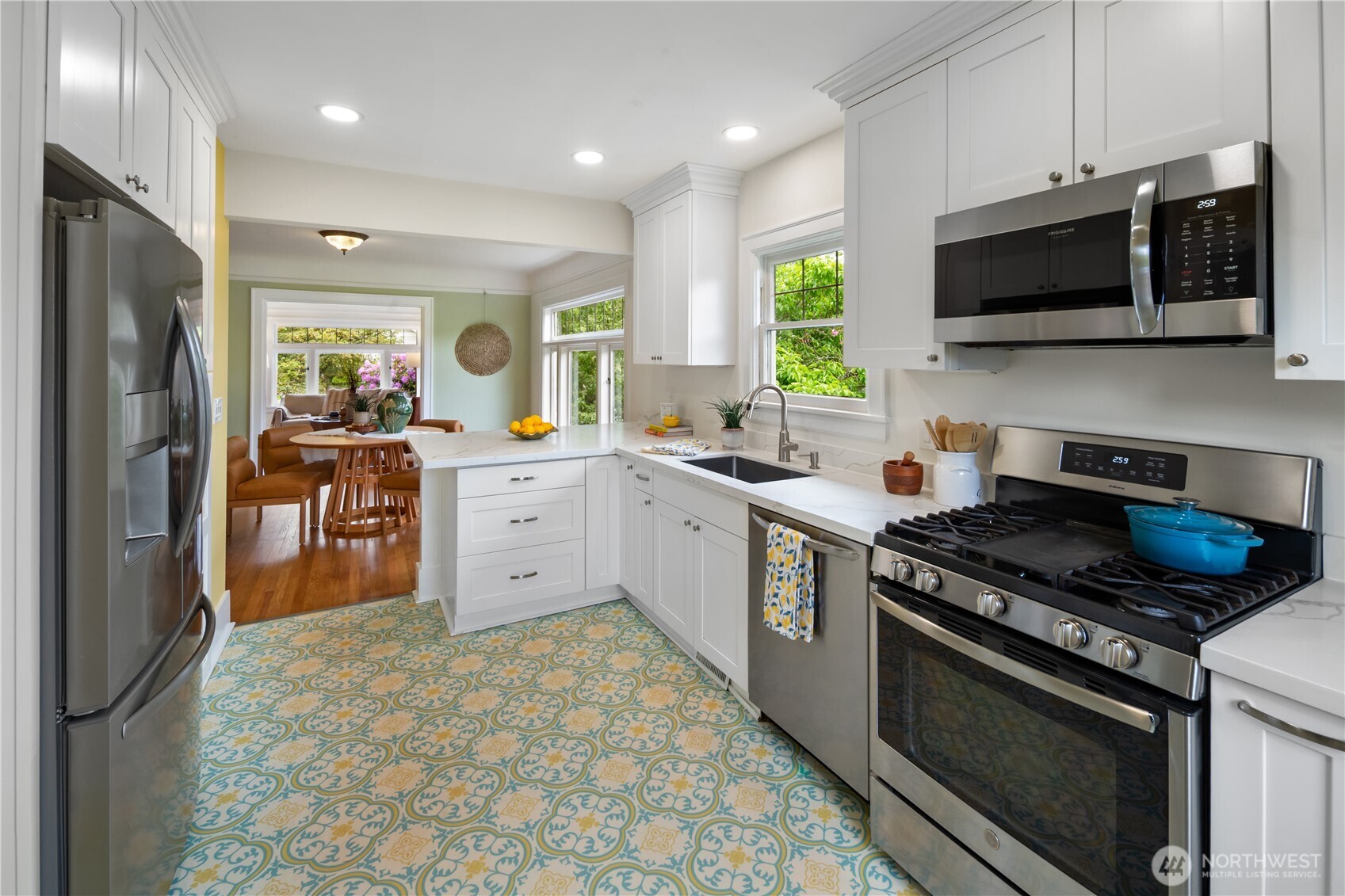 7529 32nd Avenue NW Seattle WA 98117