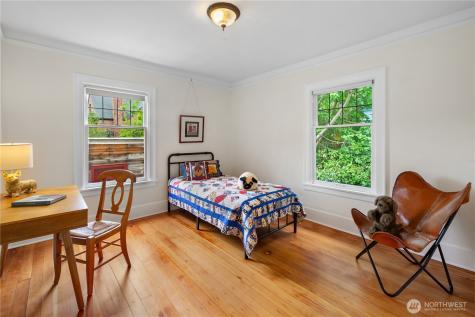 7529 32nd Avenue NW Seattle WA 98117