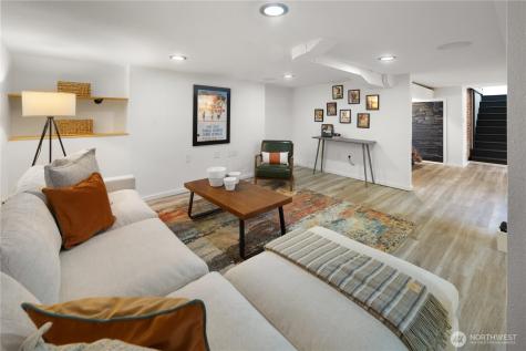 7529 32nd Avenue NW Seattle WA 98117