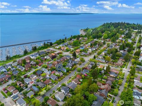 7529 32nd Avenue NW Seattle WA 98117