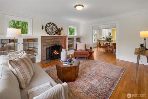 7529 32nd Avenue NW Seattle WA 98117