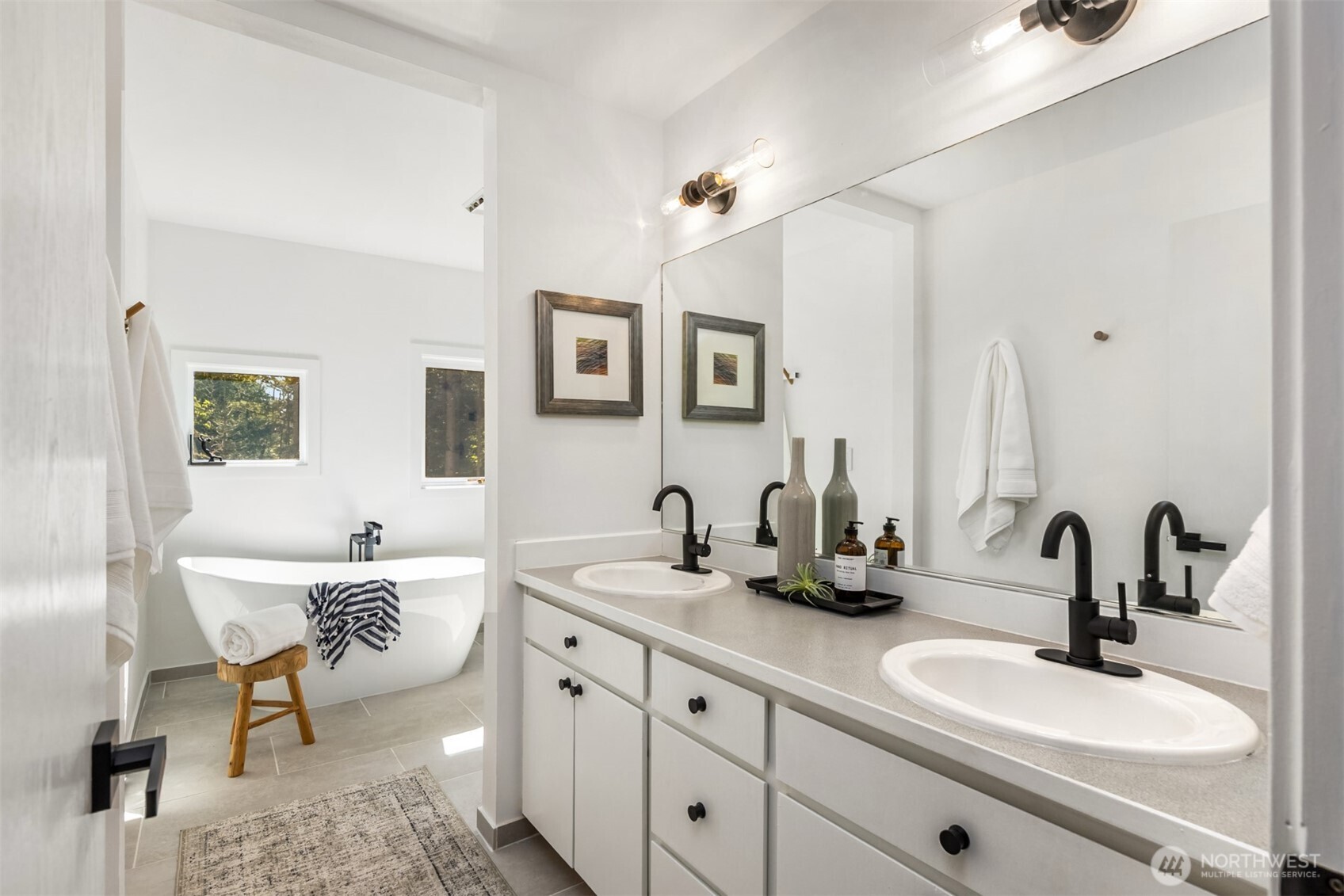 6518 NE Justin Court Bainbridge Island WA 98110