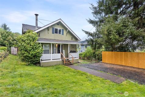 516 Ballentine Street Raymond WA 98577