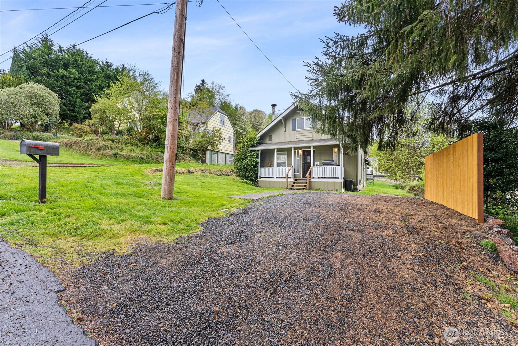 516 Ballentine Street Raymond WA 98577