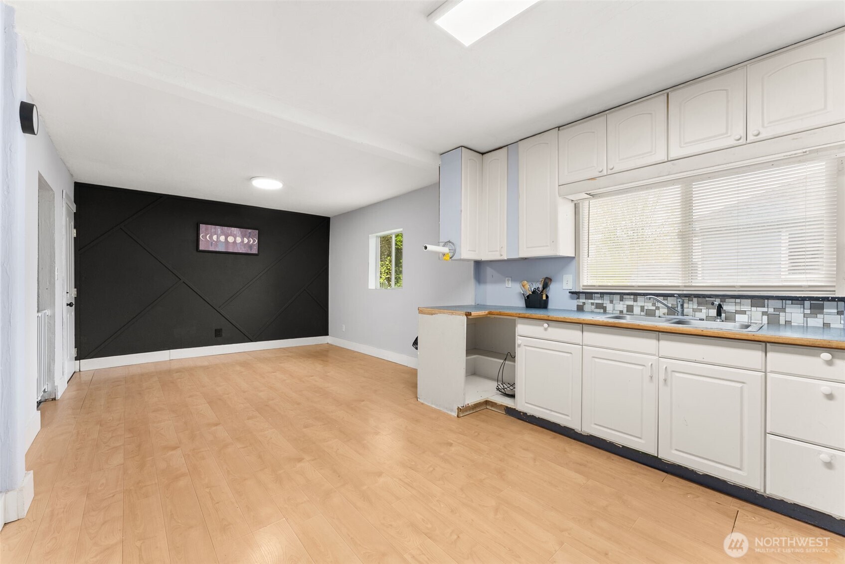 516 Ballentine Street Raymond WA 98577