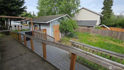 712 90th Street SW Everett WA 98204