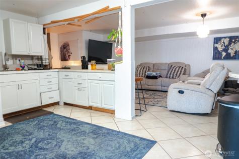 22941 105th Avenue SE Kent WA 98031