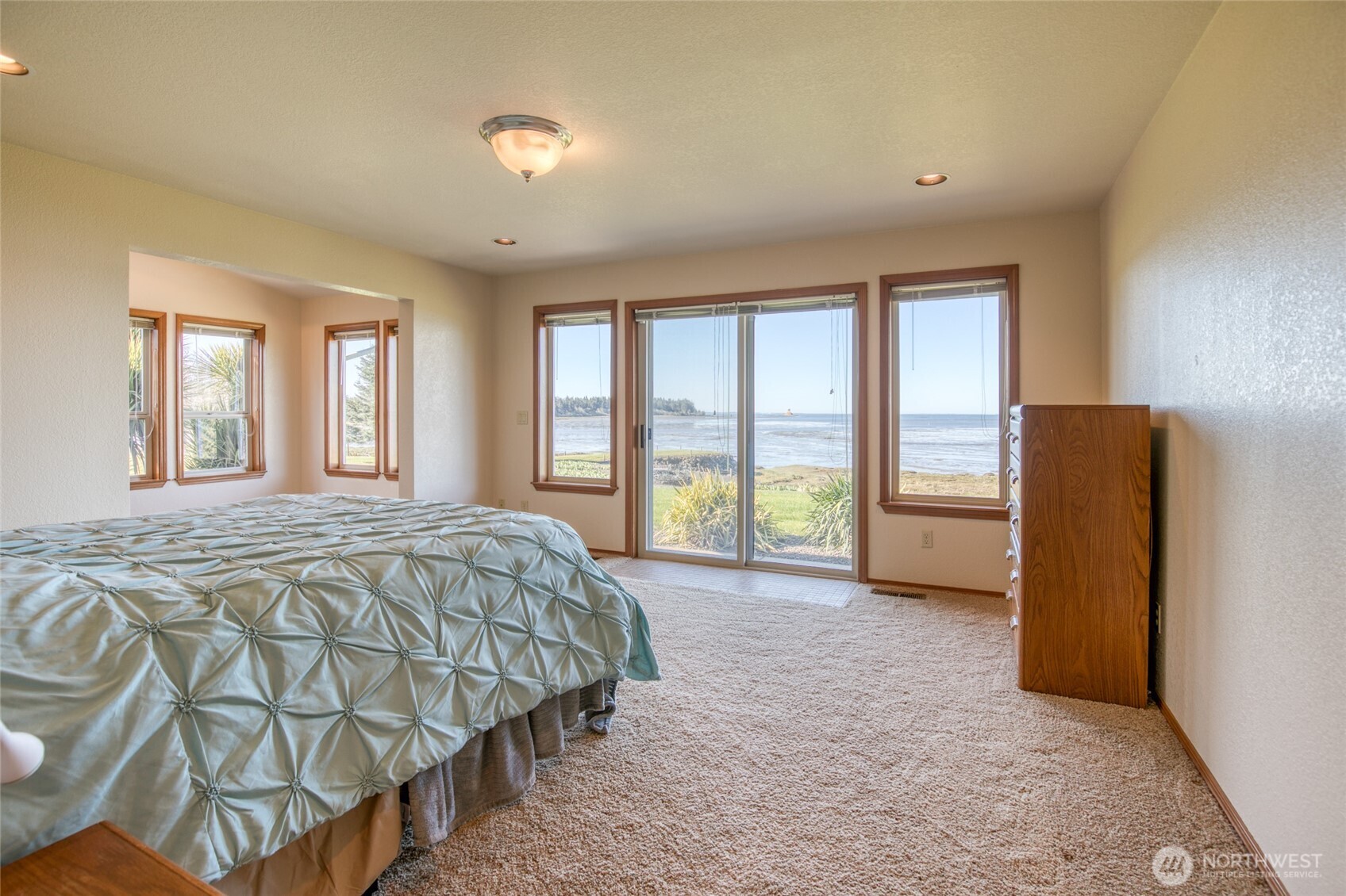 37 Rock View Lane Hoquiam WA 98550