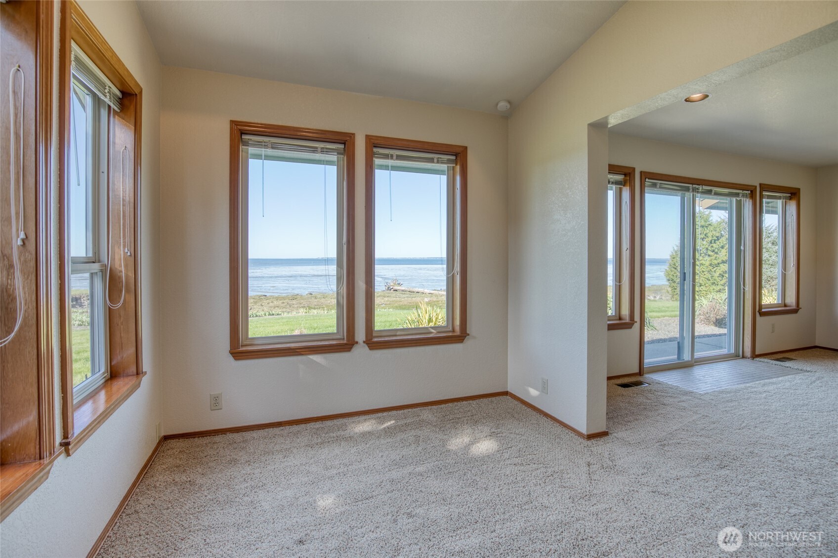 37 Rock View Lane Hoquiam WA 98550