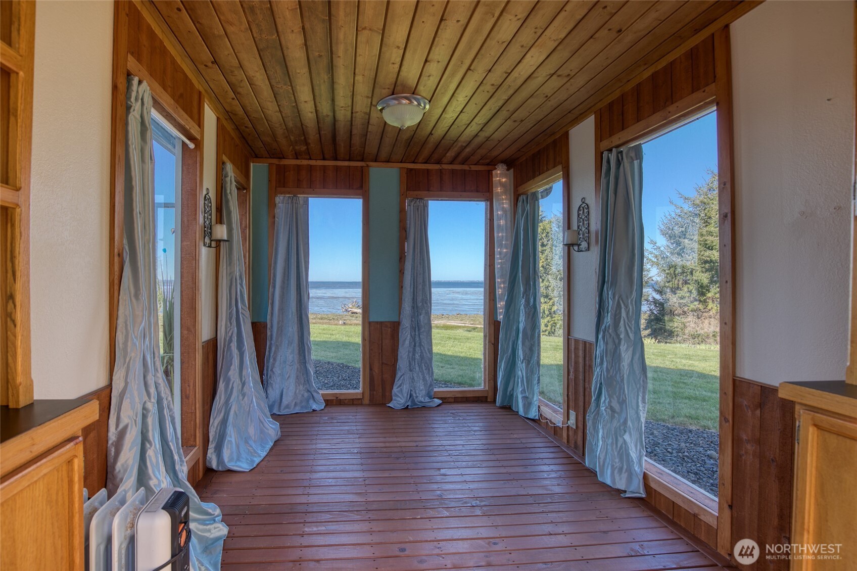 37 Rock View Lane Hoquiam WA 98550