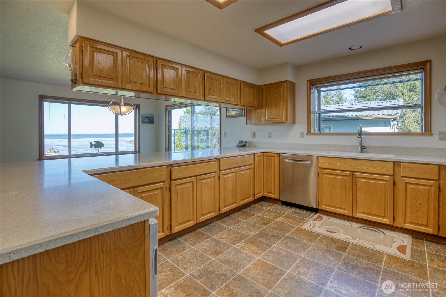 37 Rock View Lane Hoquiam WA 98550