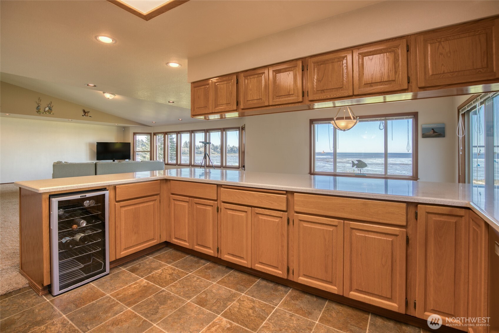 37 Rock View Lane Hoquiam WA 98550