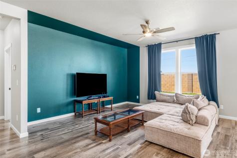 1019 Hilltop Avenue NE Quincy WA 98848