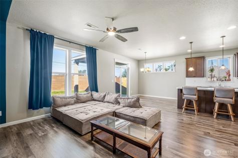 1019 Hilltop Avenue NE Quincy WA 98848