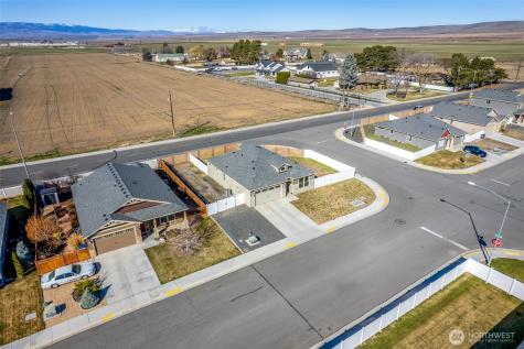 1019 Hilltop Avenue NE Quincy WA 98848