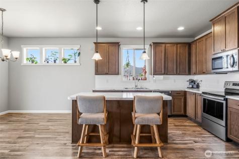 1019 Hilltop Avenue NE Quincy WA 98848