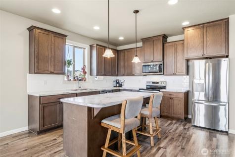 1019 Hilltop Avenue NE Quincy WA 98848