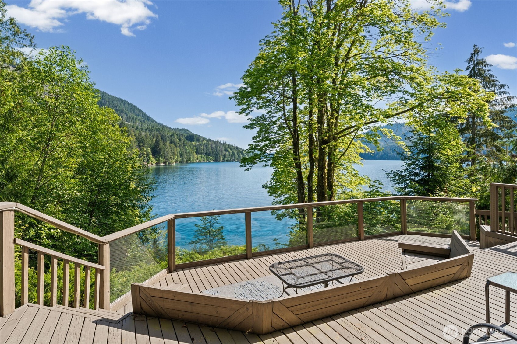 90 Lakeshore Place Hoodsport WA 98548