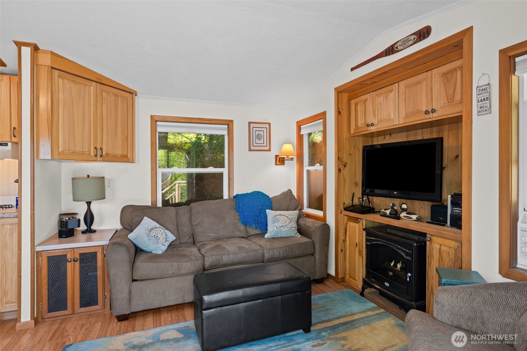 90 Lakeshore Place Hoodsport WA 98548