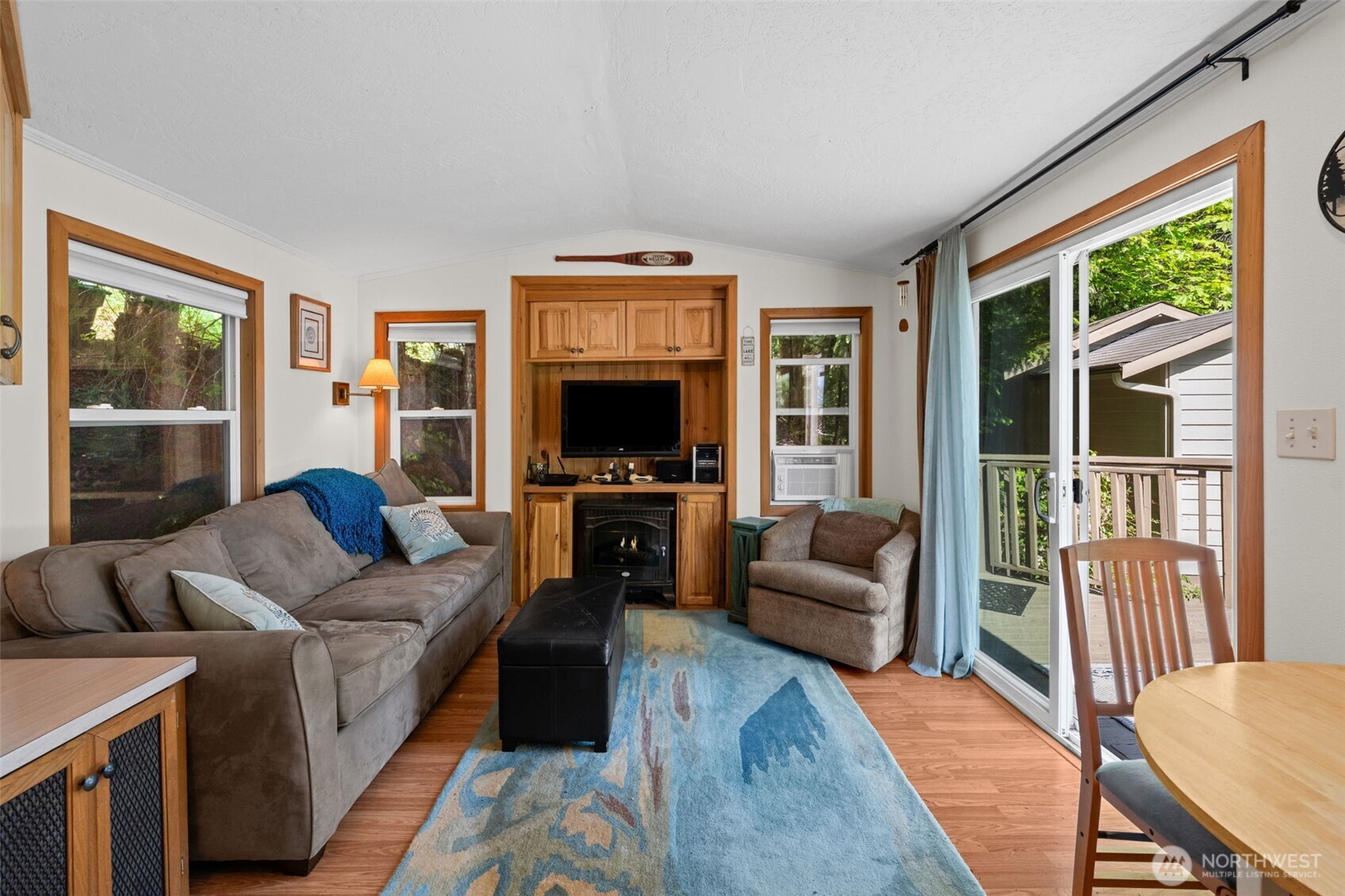 90 Lakeshore Place Hoodsport WA 98548