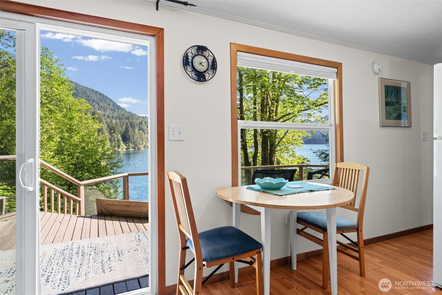 90 Lakeshore Place Hoodsport WA 98548