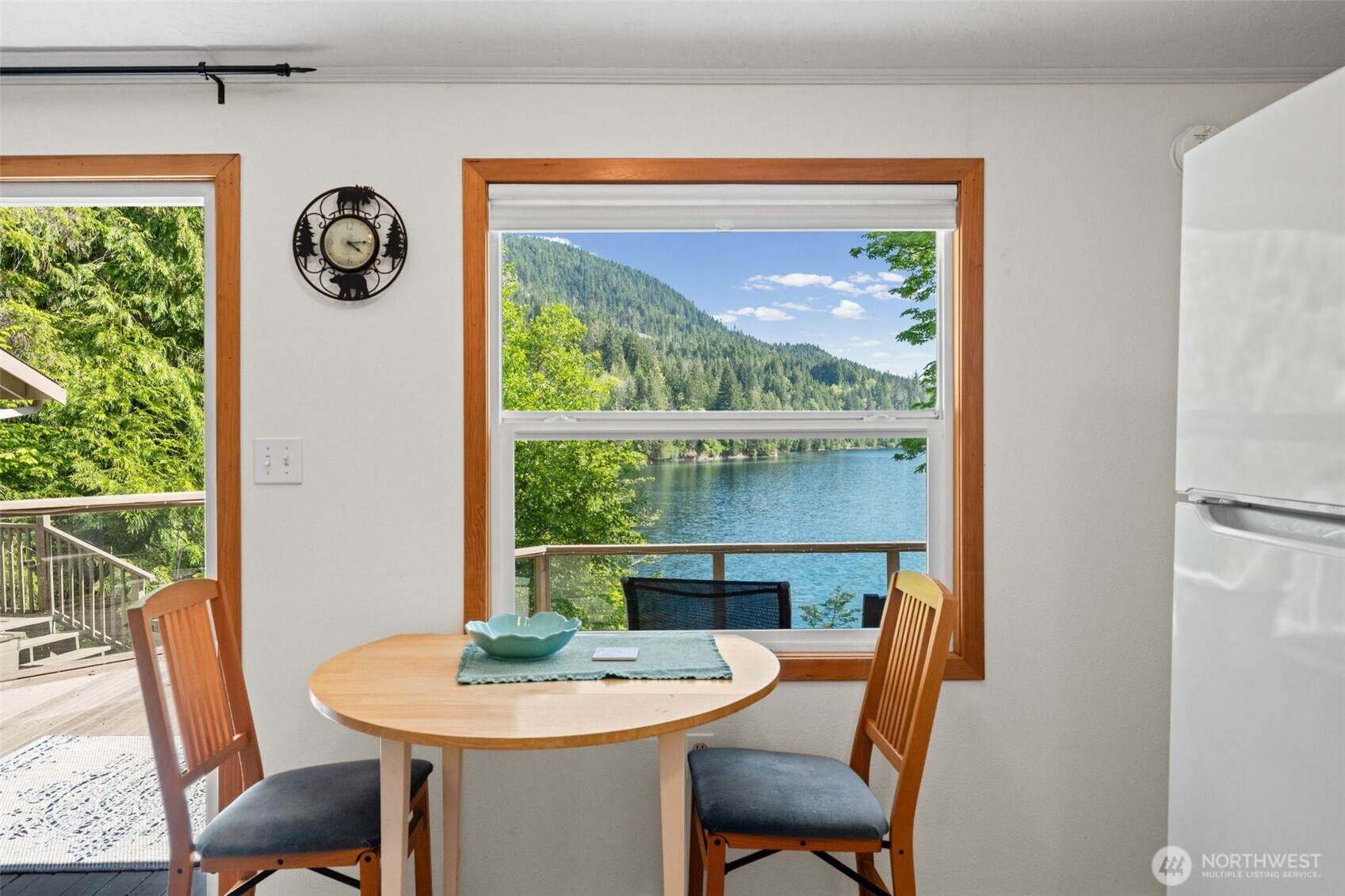 90 Lakeshore Place Hoodsport WA 98548