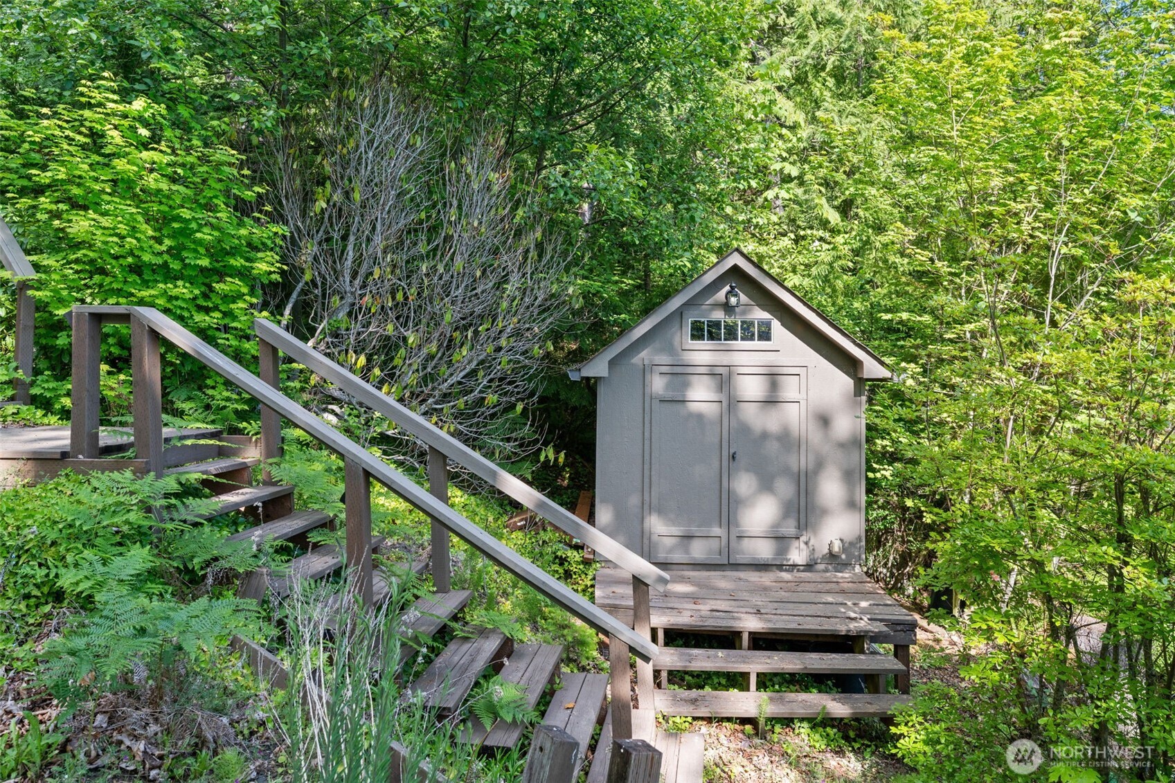 90 Lakeshore Place Hoodsport WA 98548