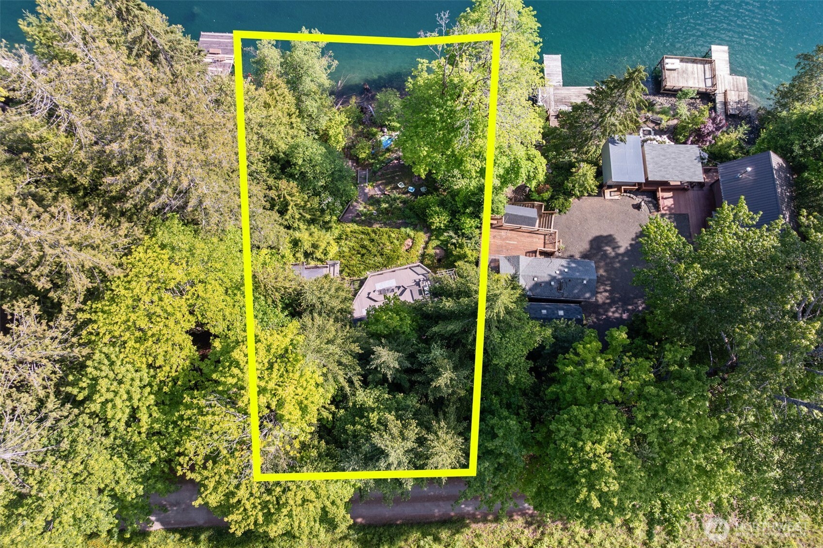 90 Lakeshore Place Hoodsport WA 98548