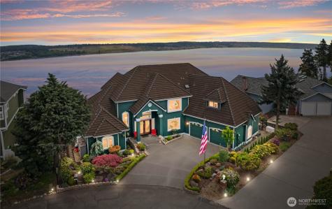 1551 13th Court Fox Island WA 98333