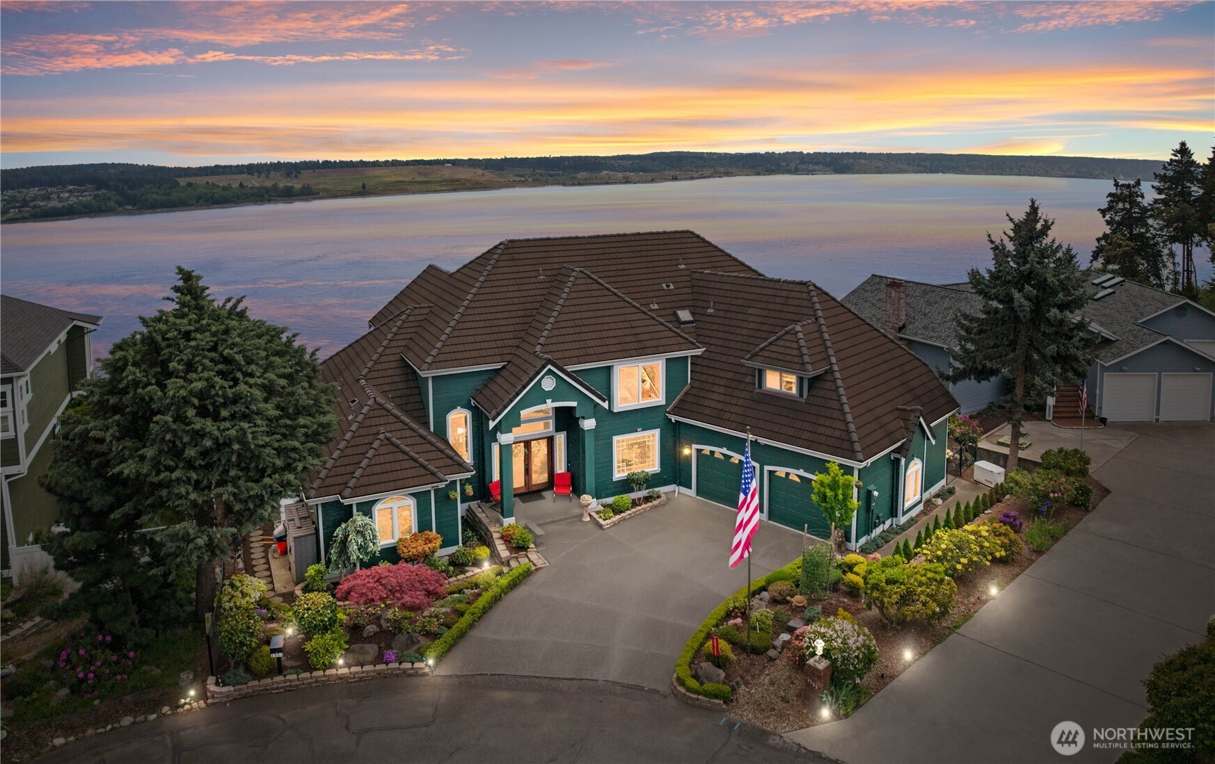 1551 13th Court Fox Island WA 98333