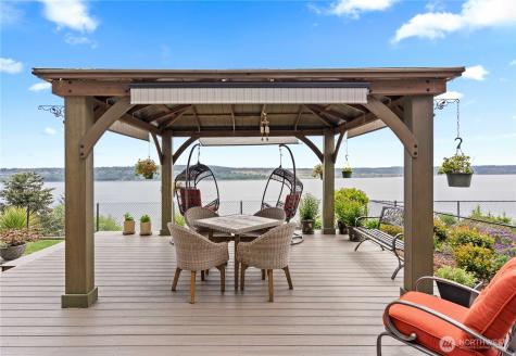 1551 13th Court Fox Island WA 98333