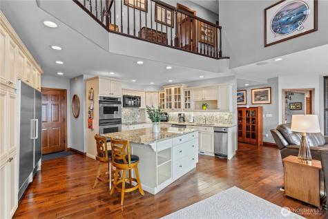 1551 13th Court Fox Island WA 98333