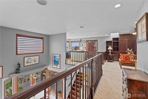 1551 13th Court Fox Island WA 98333
