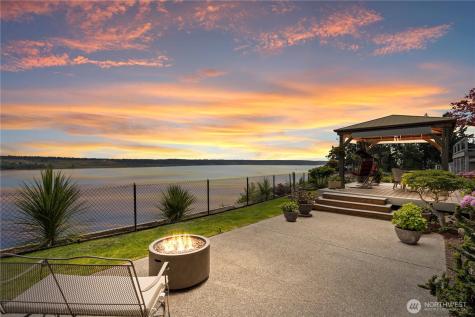 1551 13th Court Fox Island WA 98333